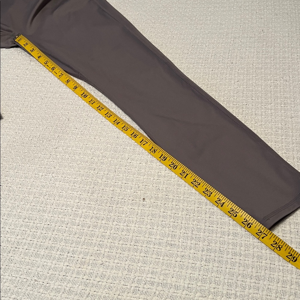 Fabletics Trinity Gray High-Waisted Pocket Leggin… - image 15